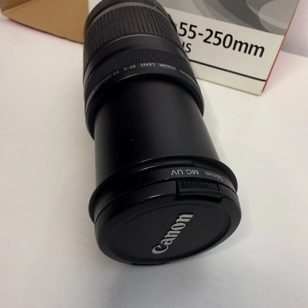 Canon EFS 55-250mm f/4-5.6 IS Lens